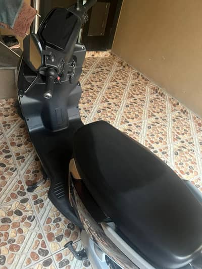 Evee Scooty|Warranty Available till March still