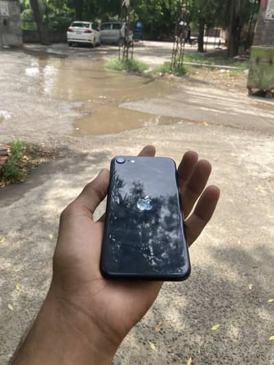 Apple iPhone SE 2020