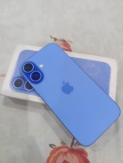 IP 16 in brand new condition 10/10 scratchless set
