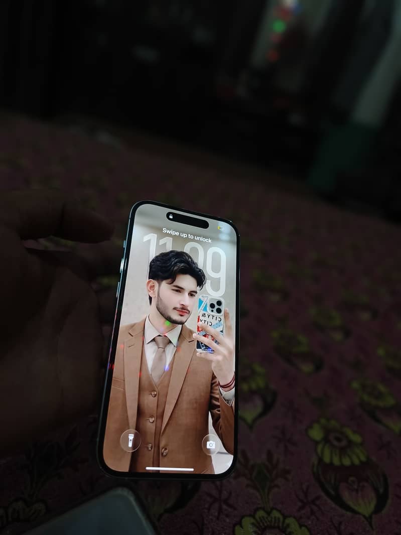 Apple iPhone 14 Pro 2