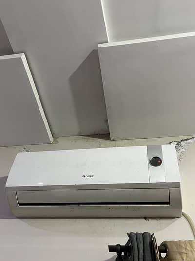 Gree 1Ton AC
