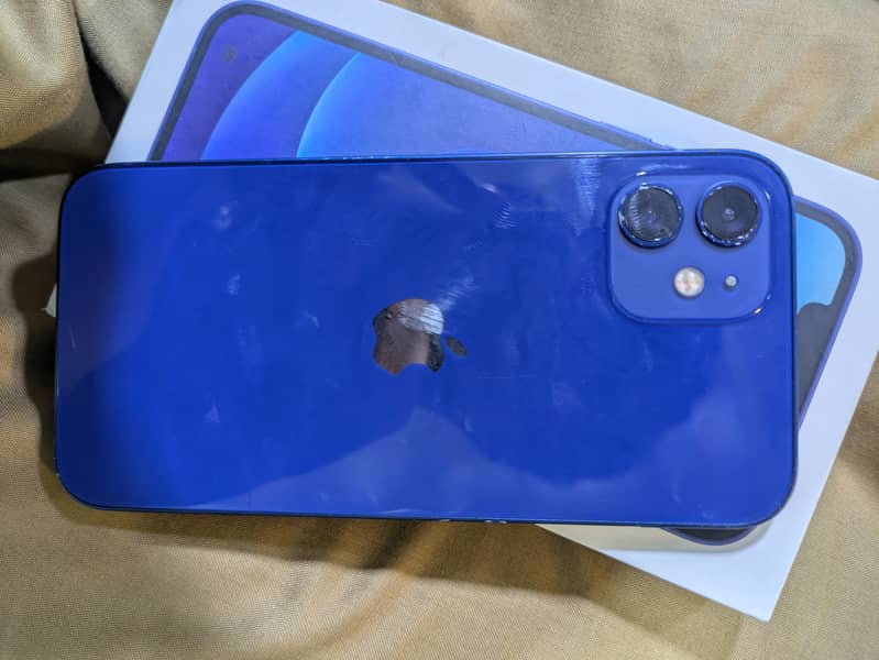 Apple iPhone 12 3