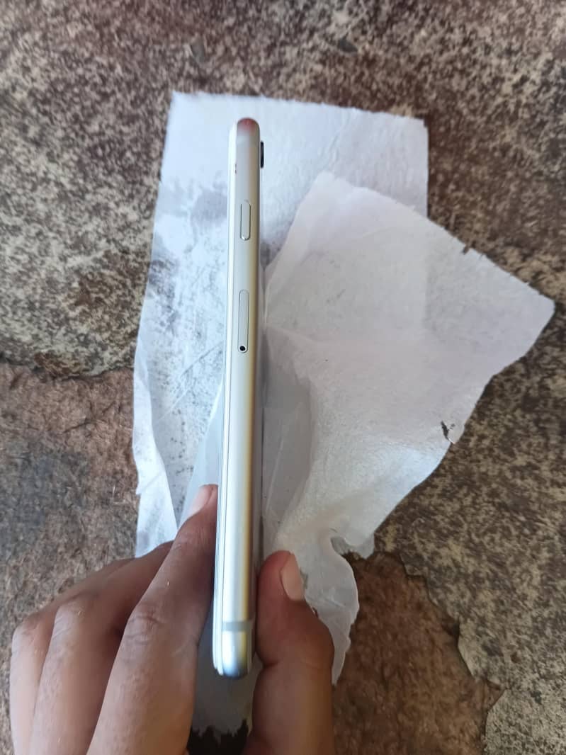 Apple iPhone 6 3