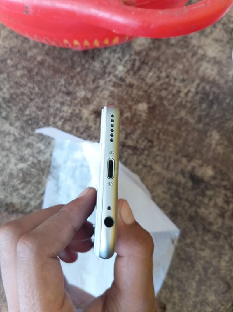 Apple iPhone 6 4