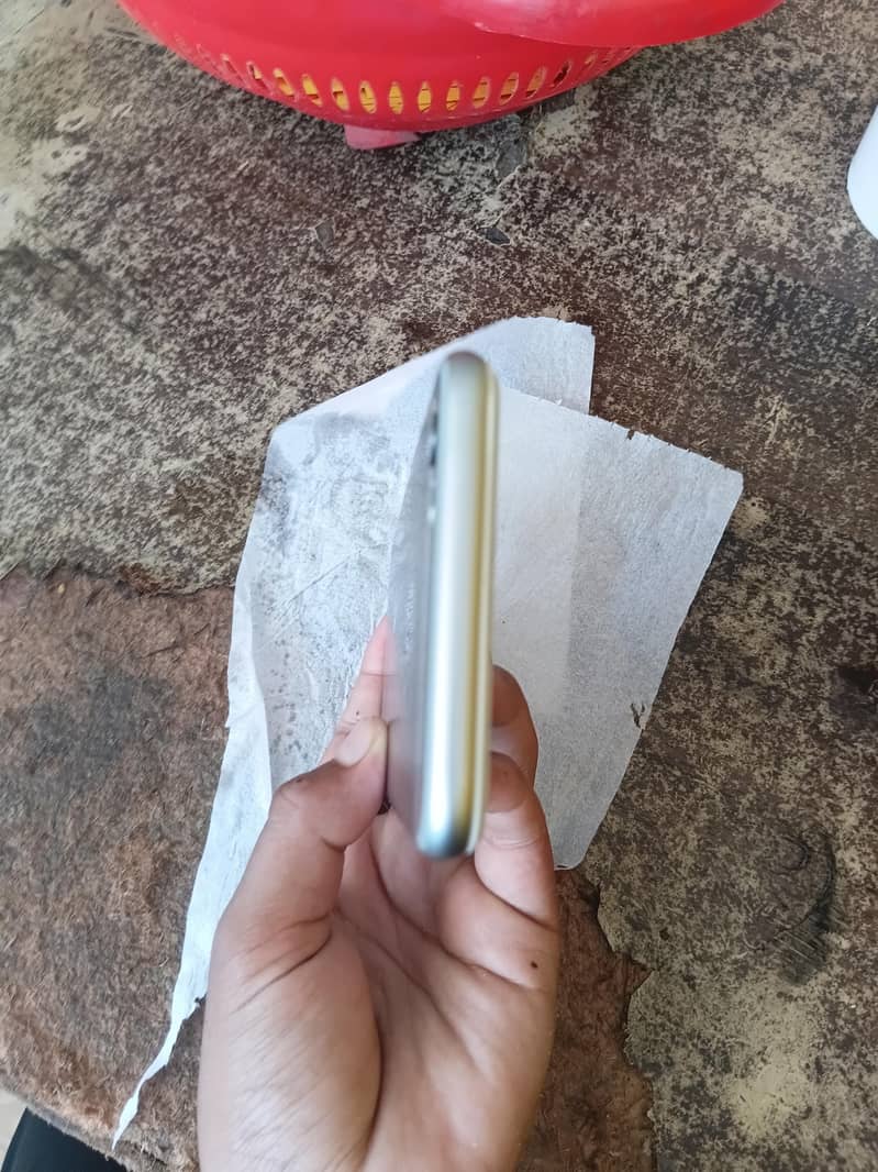 Apple iPhone 6 5