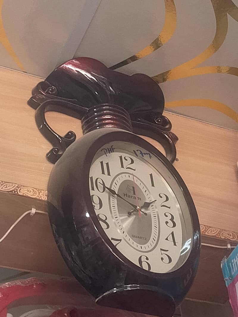 wall clock ⏰ 1
