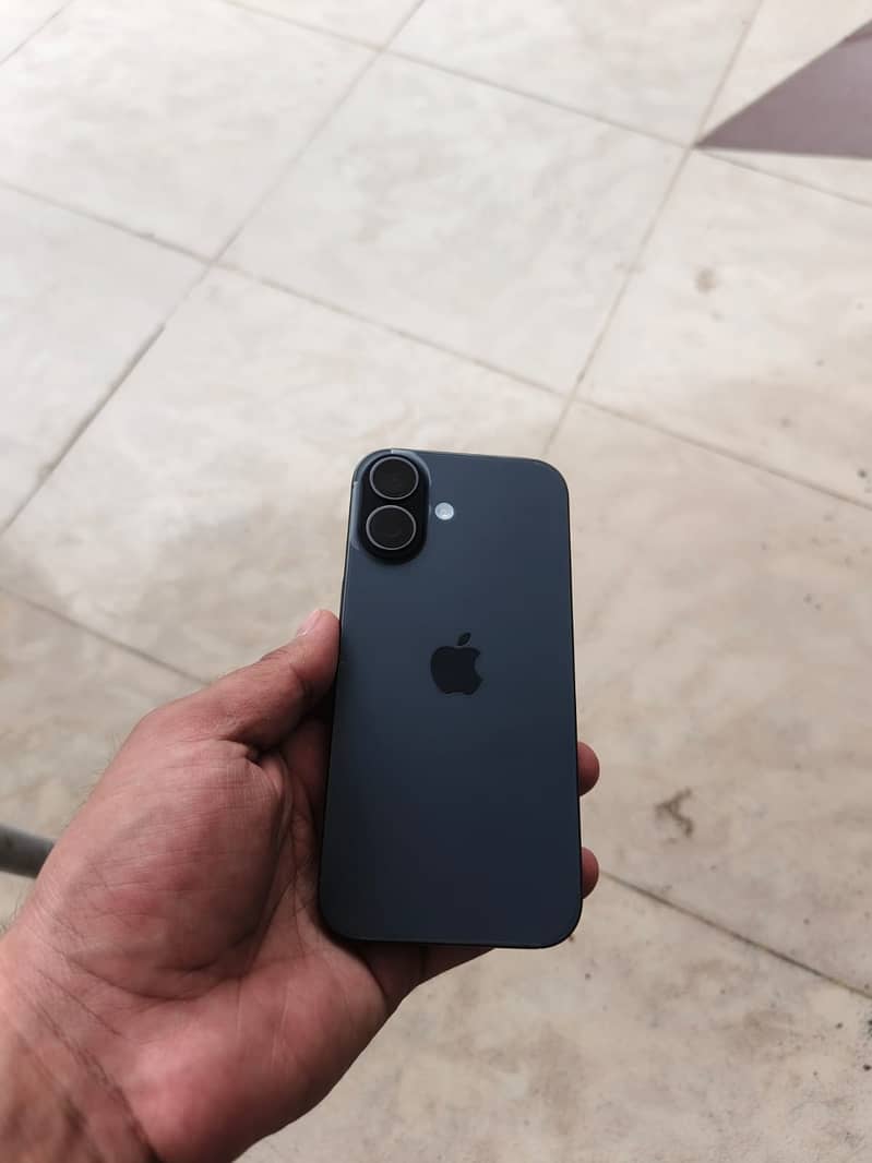 Apple iPhone 17 1
