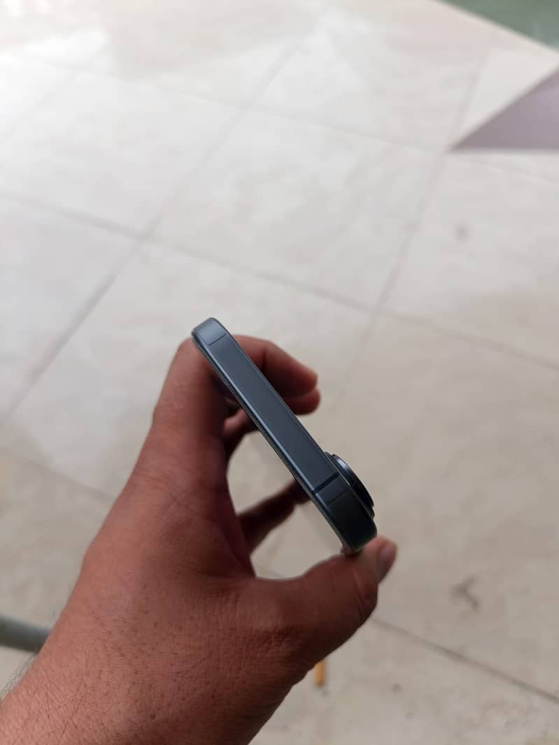 Apple iPhone 17 3