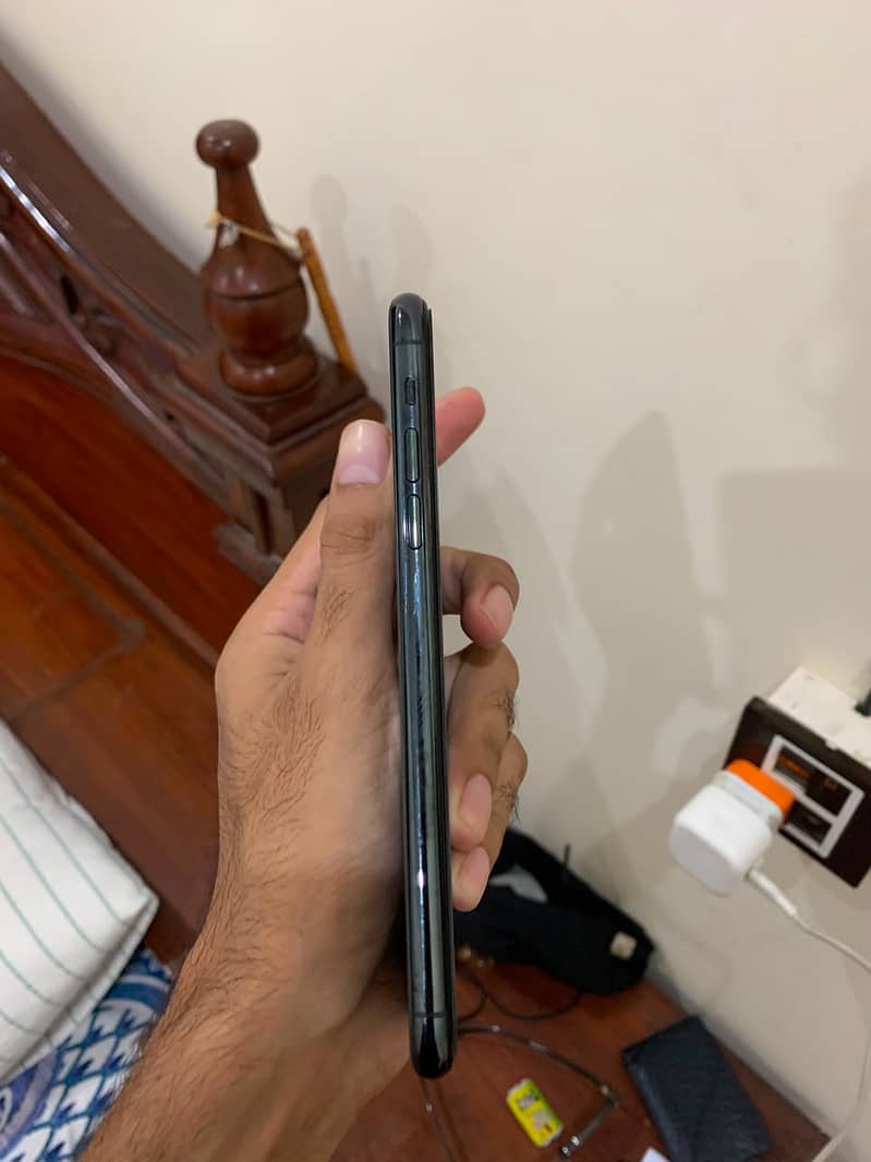 IPhone 11 Pro Max 1