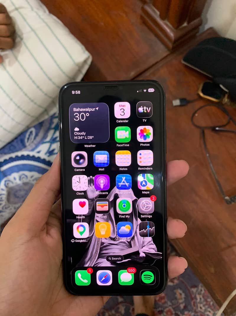 IPhone 11 Pro Max 4