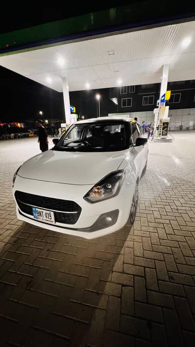 Suzuki Swift GLX CVT 2022