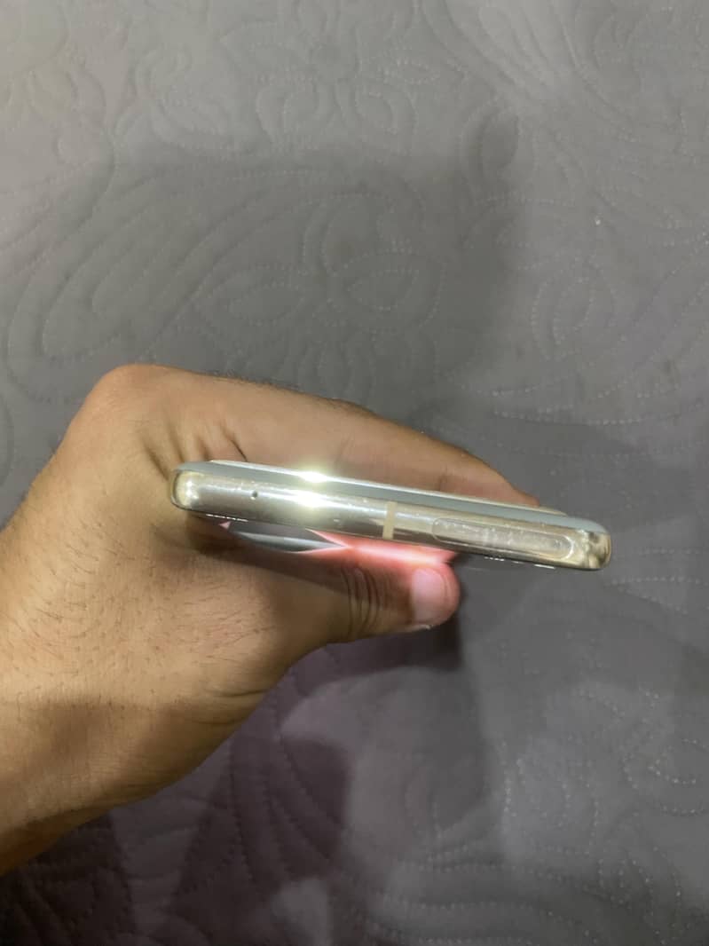 Google Pixel 7 Pro 4