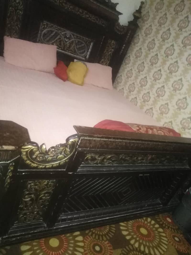 solid wood bed set 2