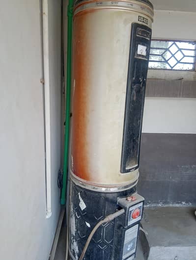 United Heavy Duty Gas Water Geyser (UD 835)