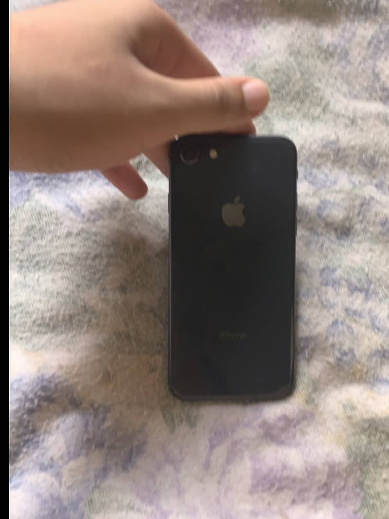 Apple iPhone 8 2