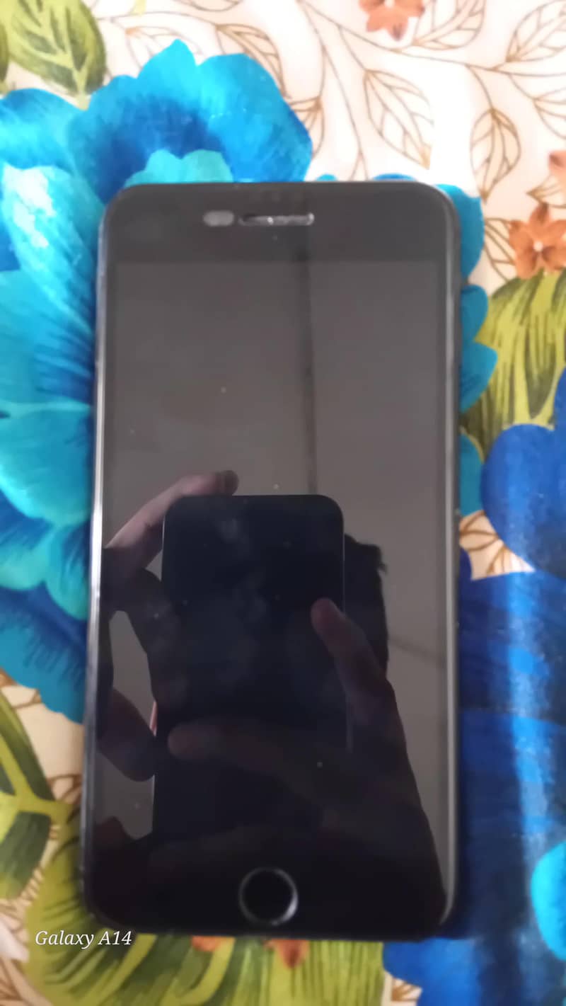Apple iPhone 7 Plus 1