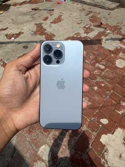 Apple iPhone 13 Pro