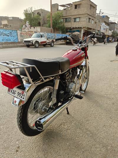 Honda 125cc 1987 model all documents clear my WhatsApp 0329/6901/157