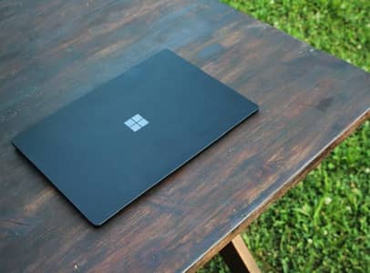 surface laptop 4 | core i5 11th Gen | 4 GB graphics | Touch screen |