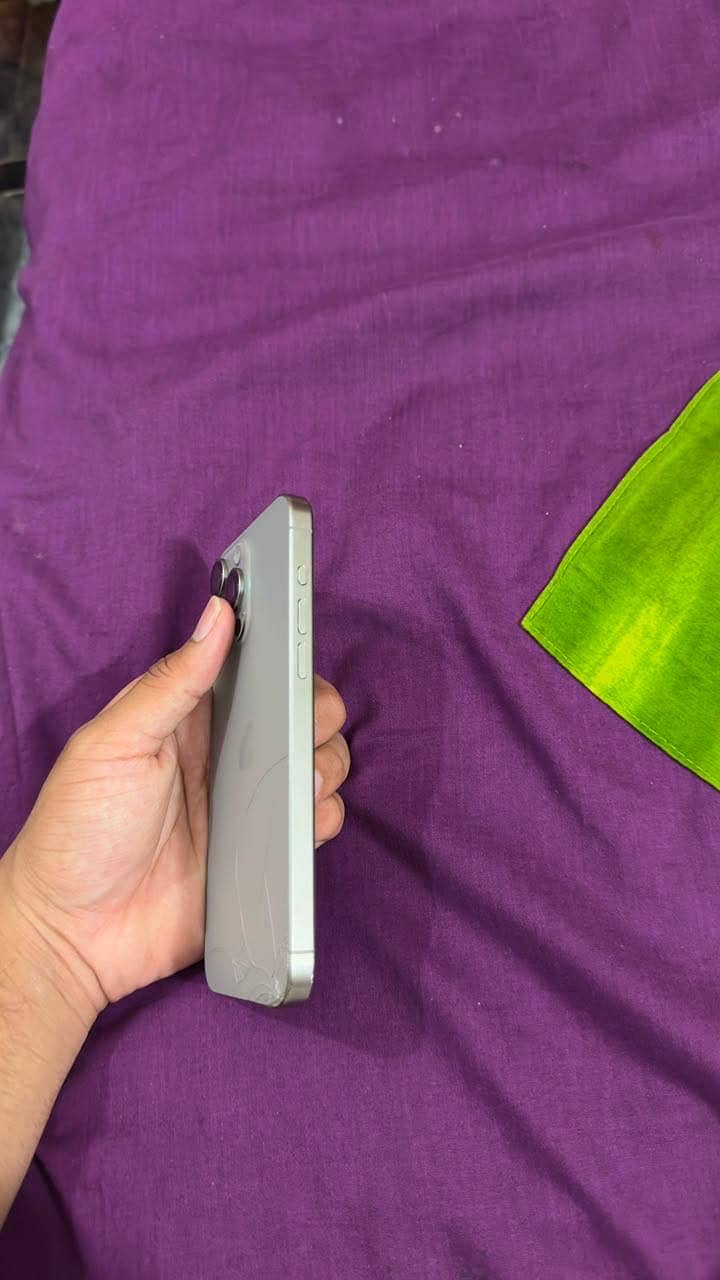 Apple iPhone 15 Pro Max 11