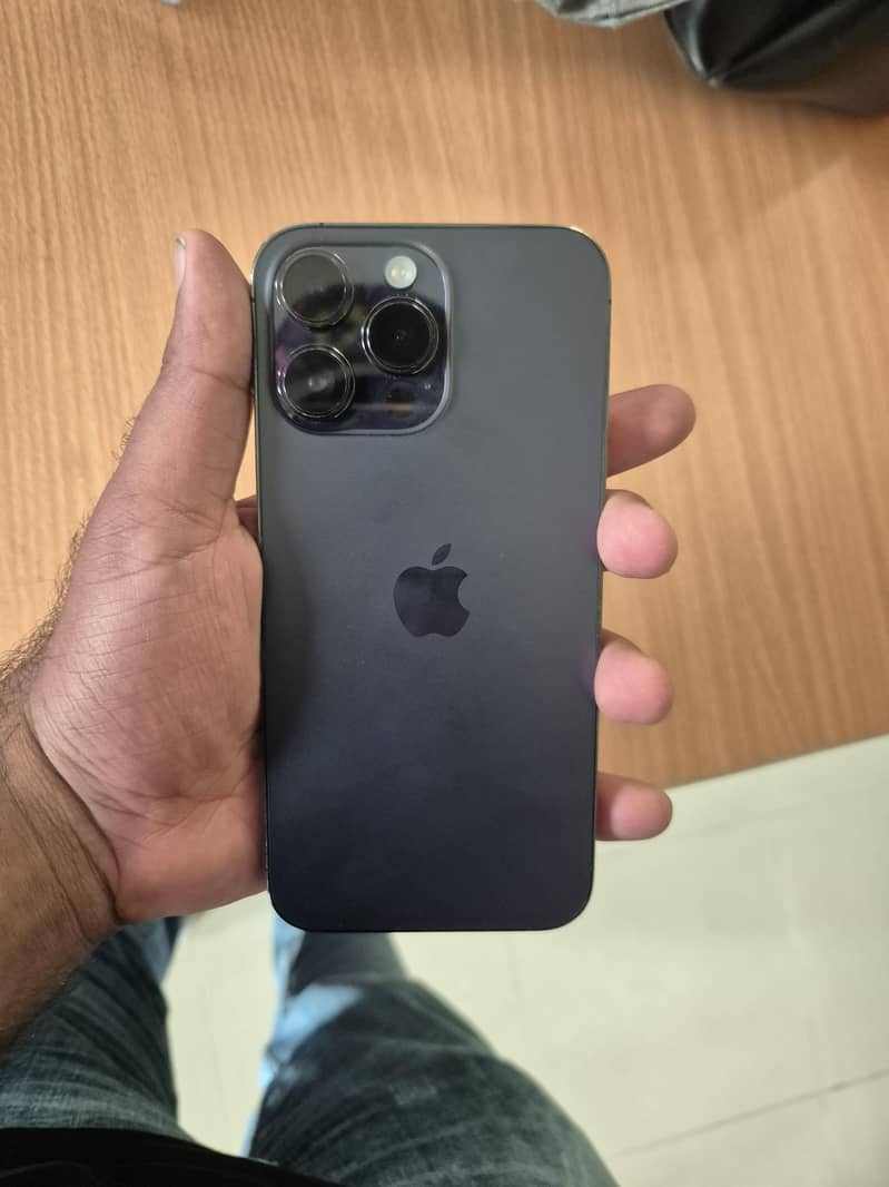 iPhone 14 Pro Max 1