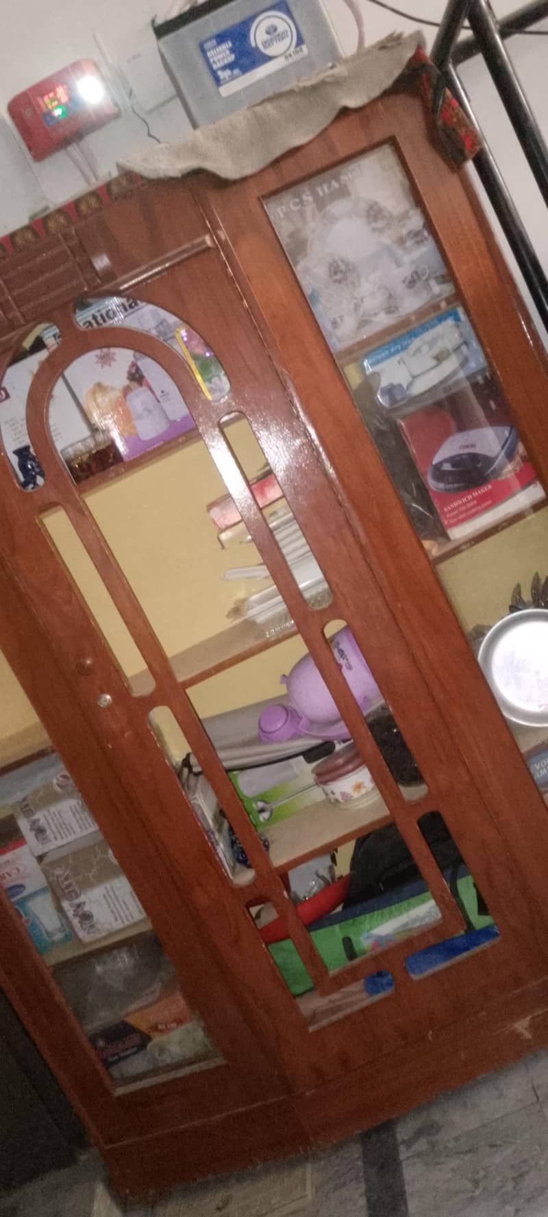 kitchen cabinet, showcase 0