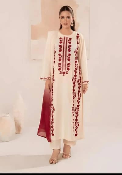 Ivory Embroidered lawn 3 pcs suit for women's