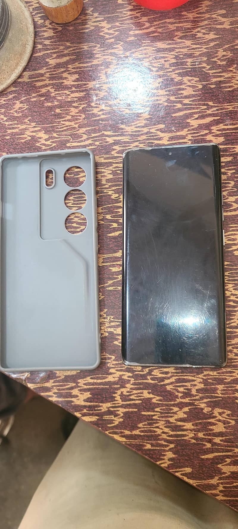 Tecno CAMON 40 Pro 1