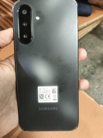 Samsung A17 8\256 WITH FULL BOX