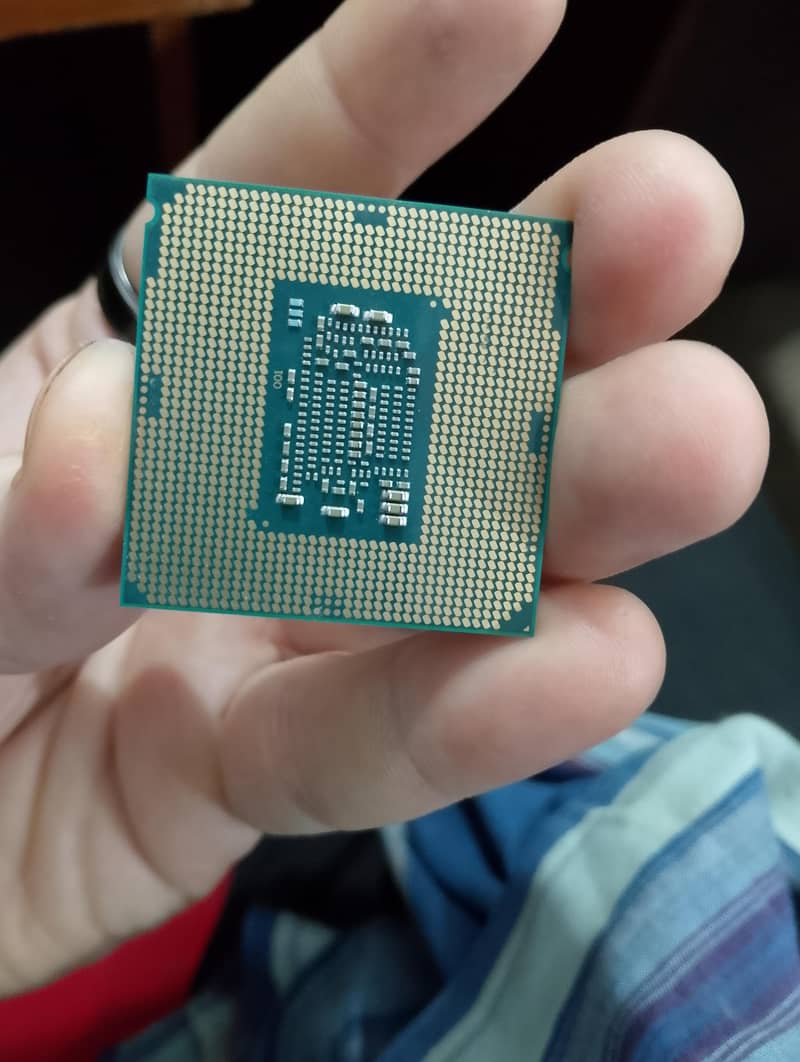 Intel® Core™ i7-7700 7th gen Processor 1