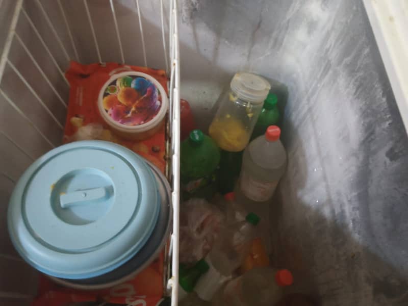 Dawlance deep freezer 2
