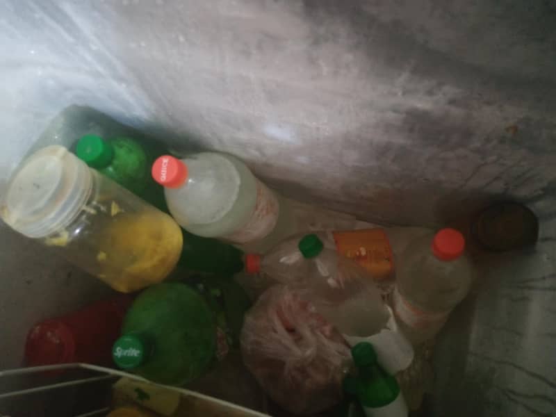 Dawlance deep freezer 3