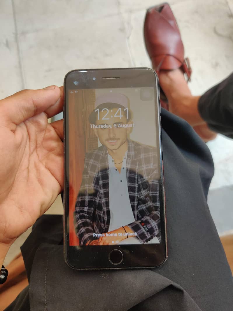 Apple iPhone 7 Plus 5