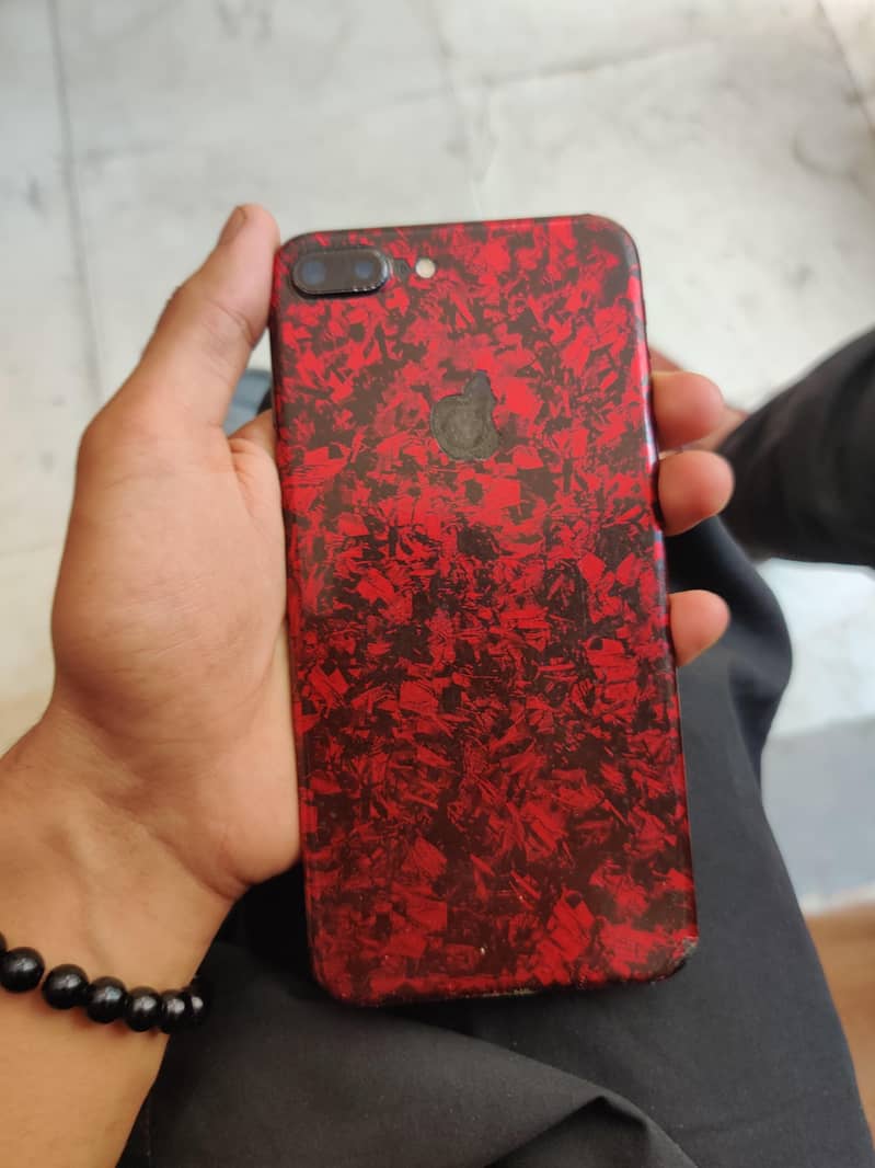 Apple iPhone 7 Plus 6