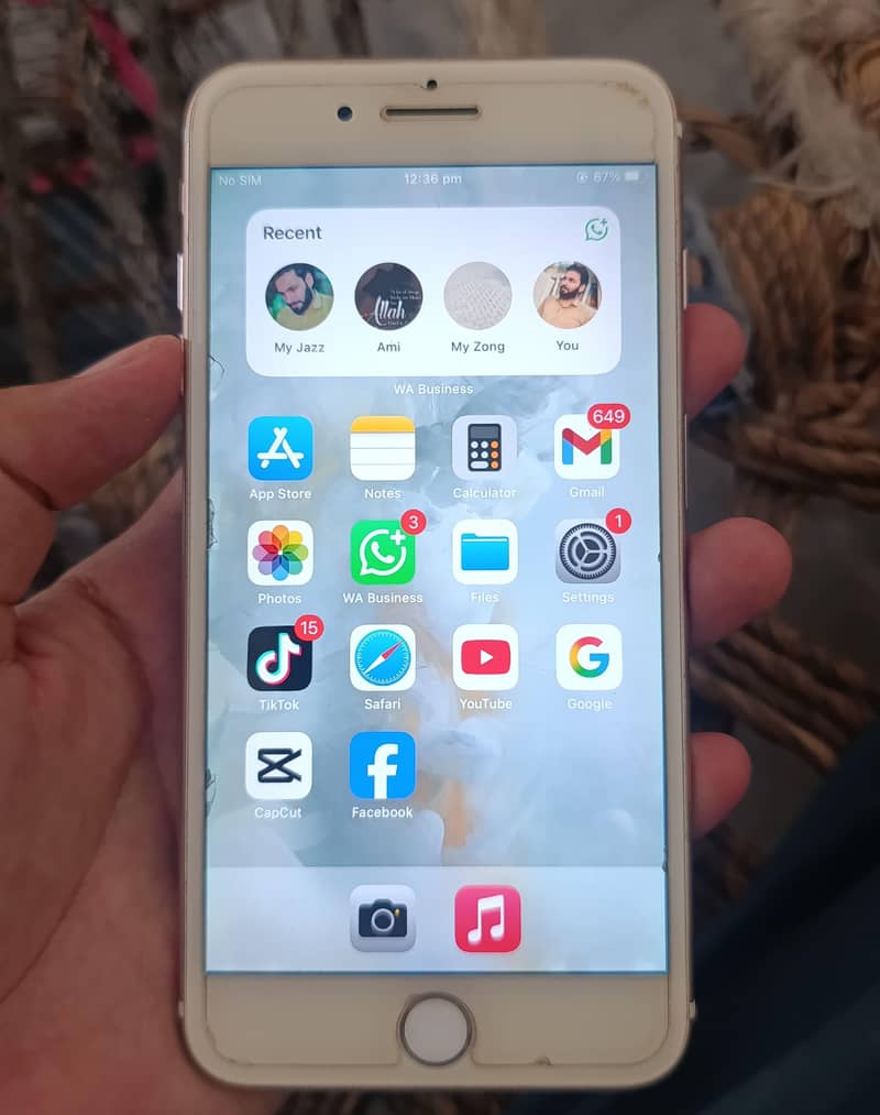 Apple iPhone 7 Plus 6