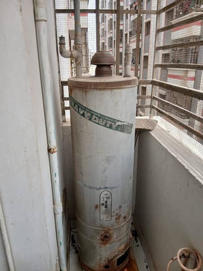 Heavy duty geyser