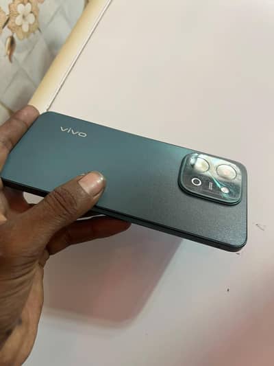 Vivo Y28
