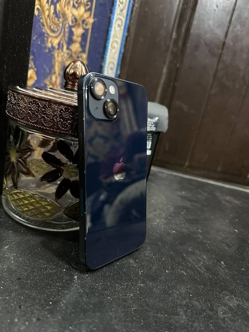 Apple iPhone 13 1