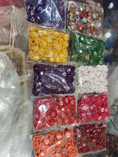 100 pcs Mini Hand made embroidery frame mirror