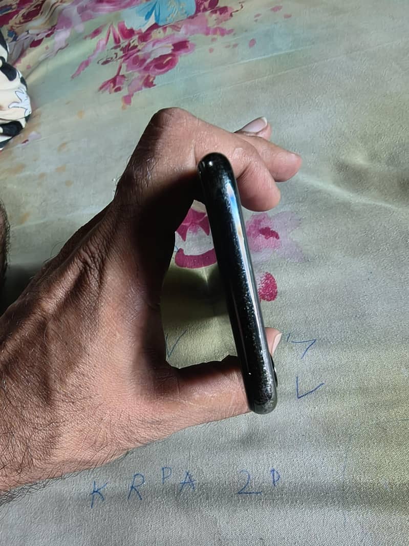 Apple iPhone X 3