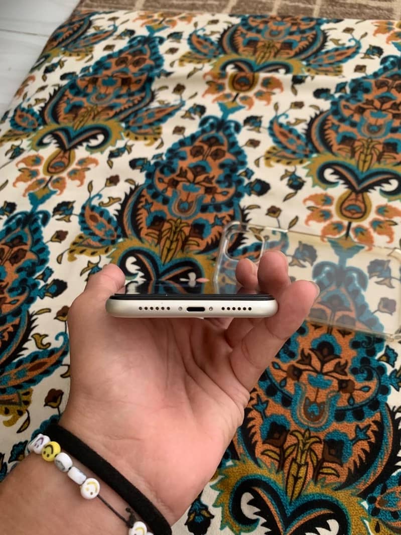 Apple iPhone 11 2