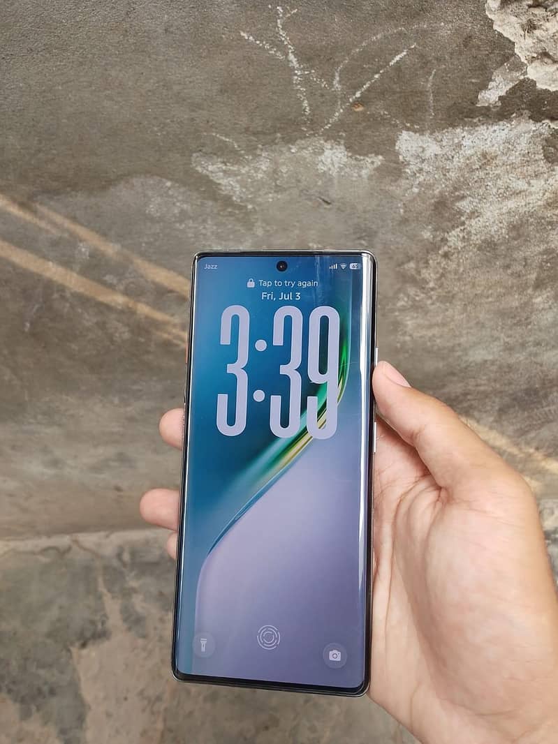 Tecno CAMON 40 Pro 2