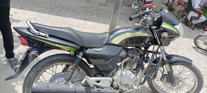 Delux 125 condition like aa new