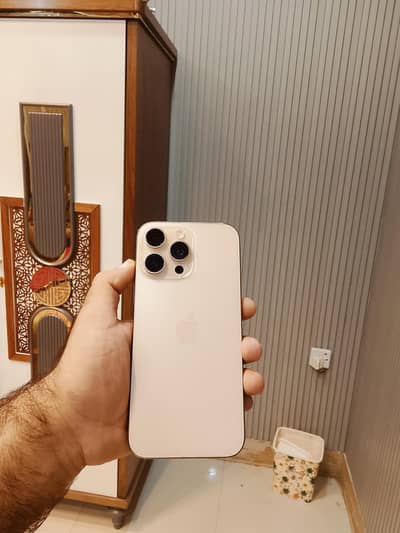Apple iPhone 16 Pro Max