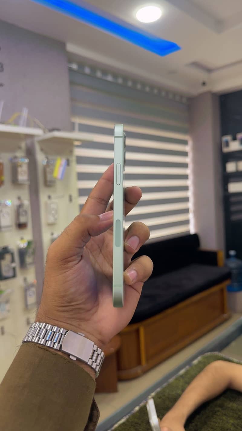 Apple iPhone 12 0
