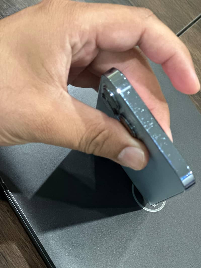 Apple iPhone 13 Pro Max 3