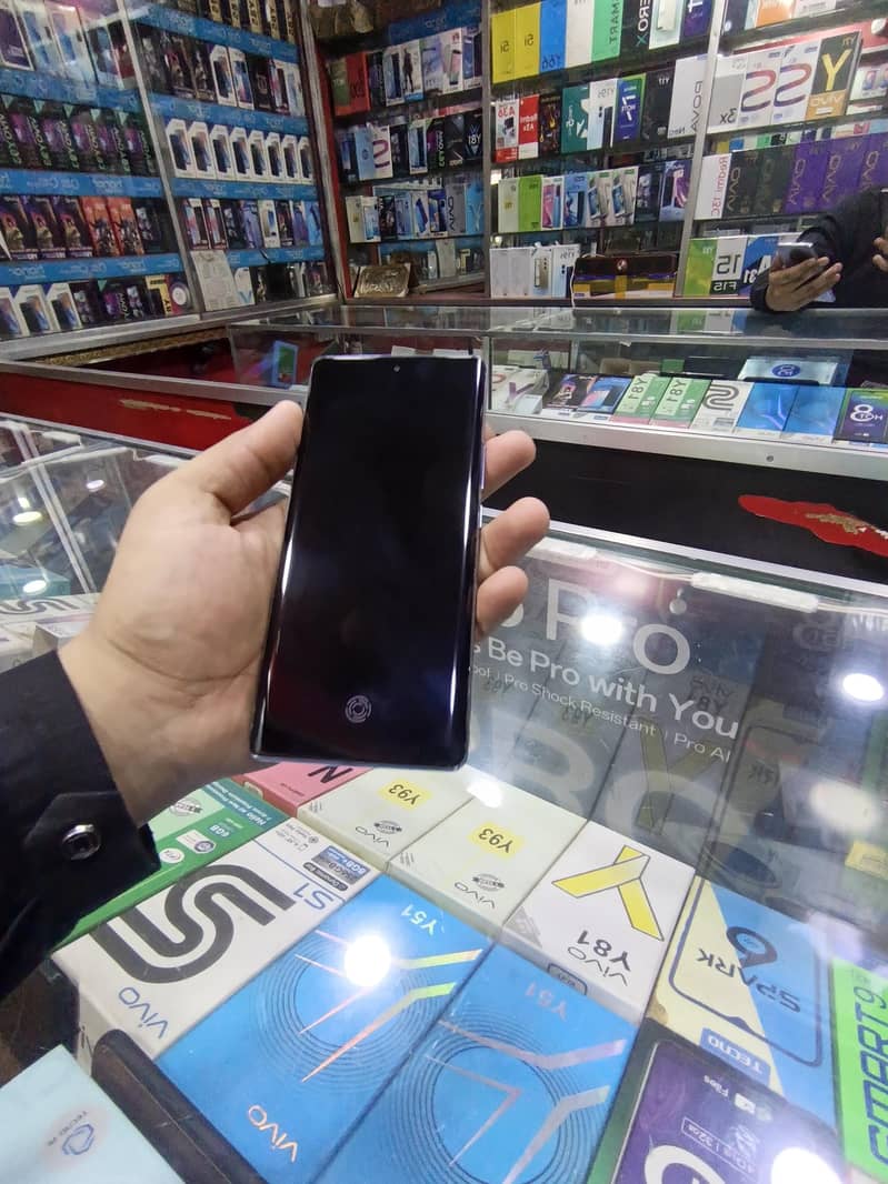 Tecno CAMON 30S 1