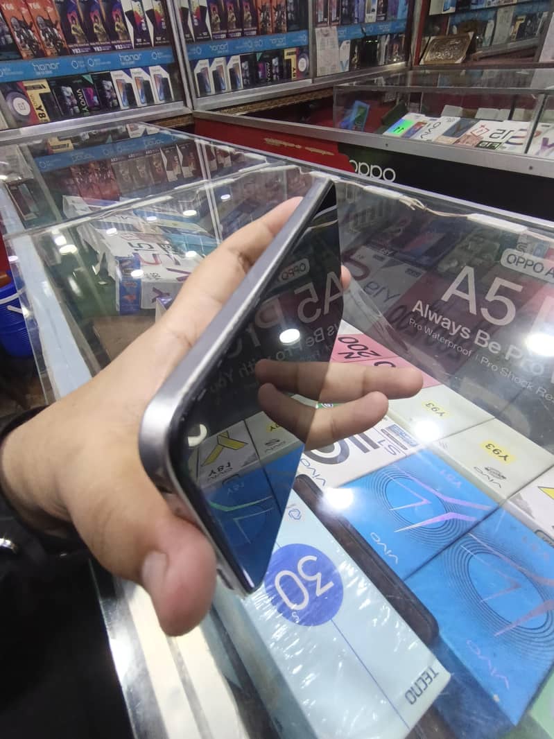 Tecno CAMON 30S 9