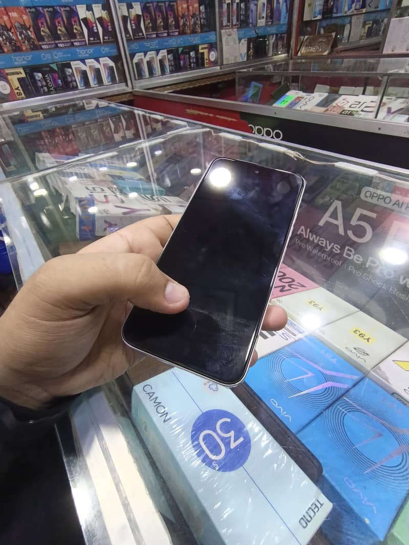 Tecno CAMON 30S 10