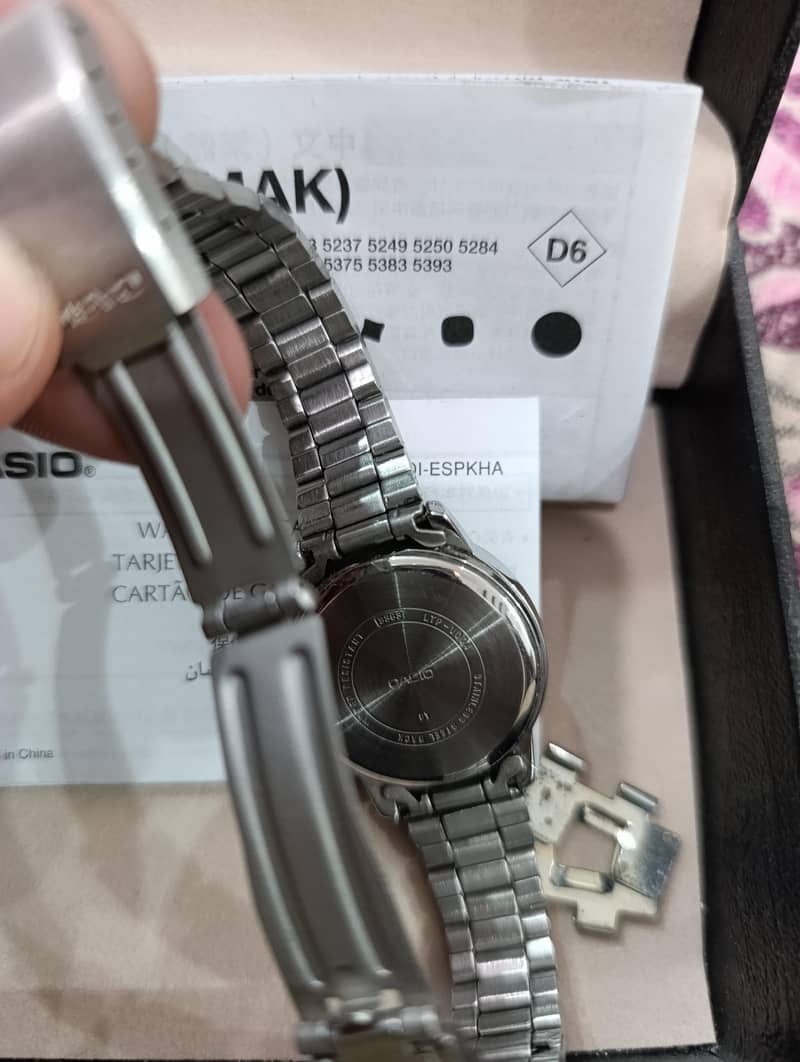 Casio Ltpv004d 2